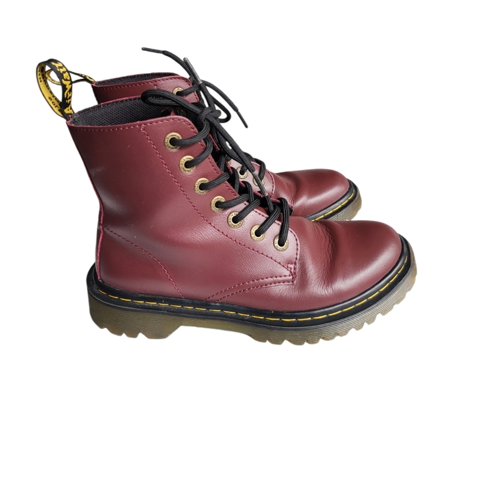 Dr Martens Luana Cherry Red Smooth Leather Lace Up Boots. Size 6